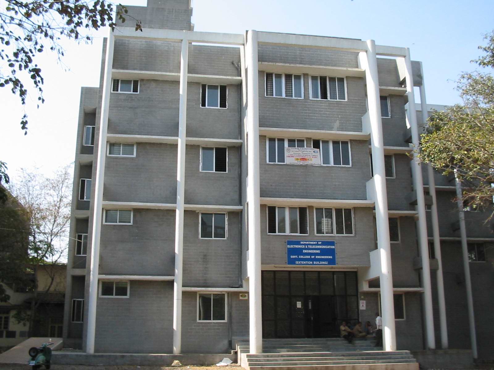College of Engineering Campus Building(2)