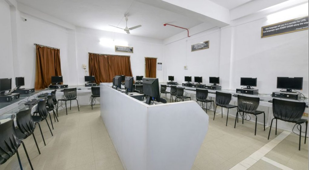 College of Journalism & Mass Communication Labs(1)