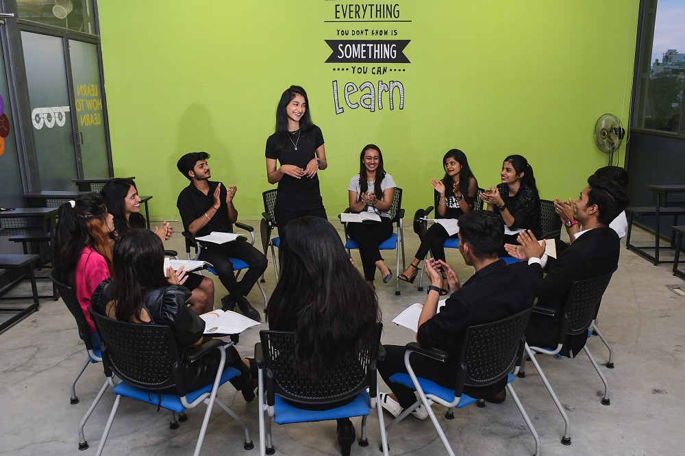 Cresta School of Management, Science and Arts Classroom(4)