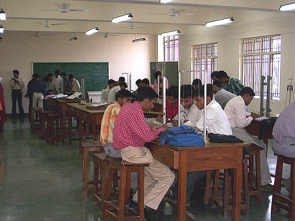 CSJMU Kanpur University Labs(3)