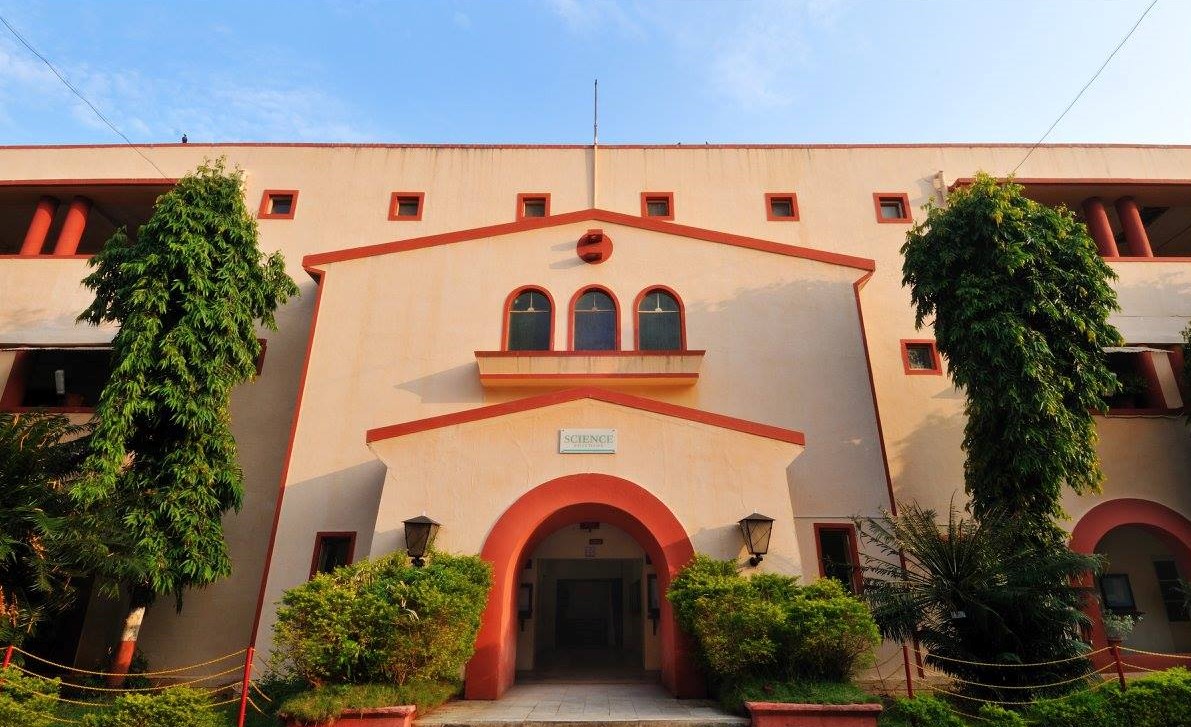 Ruparel College Campus Building(1)