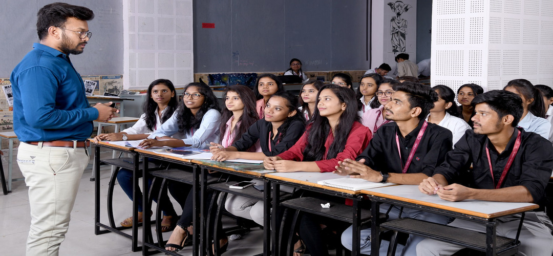 DY Patil University Pune Classroom(1)