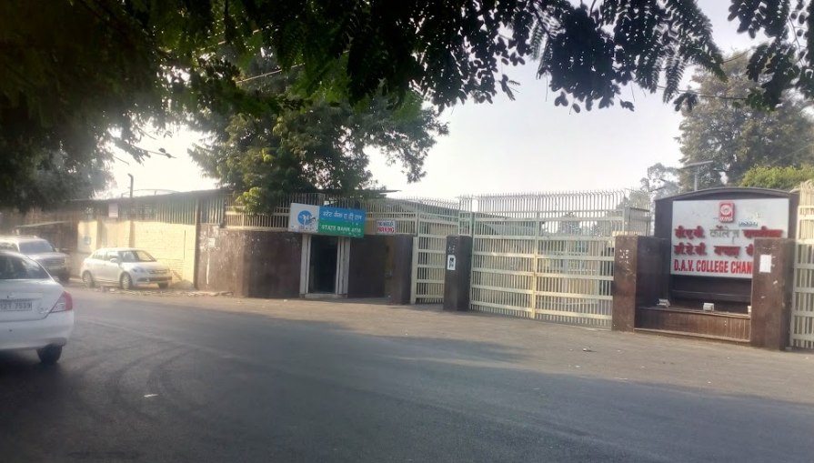 DAV College In-Campus ATM