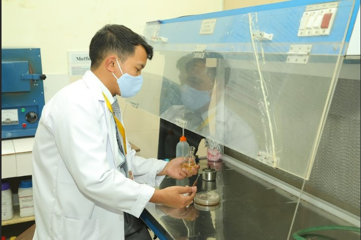 Dev Bhoomi Uttarakhand University Labs(4)