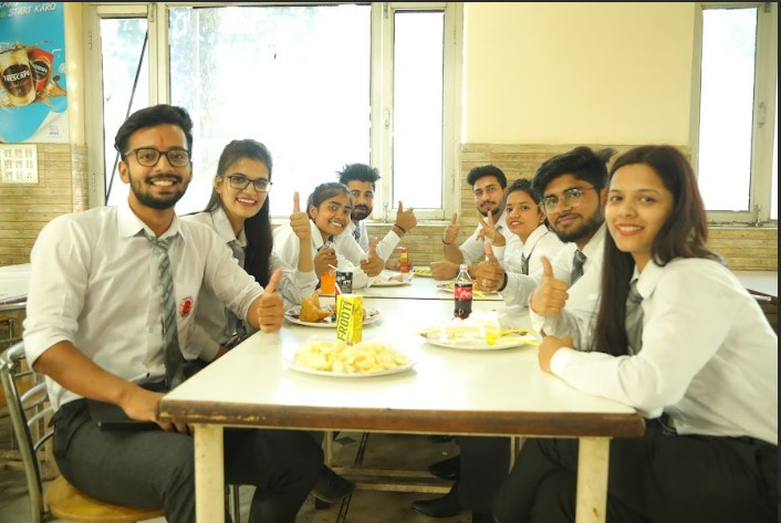 Dev Bhoomi Uttarakhand University Cafeteria / Mess