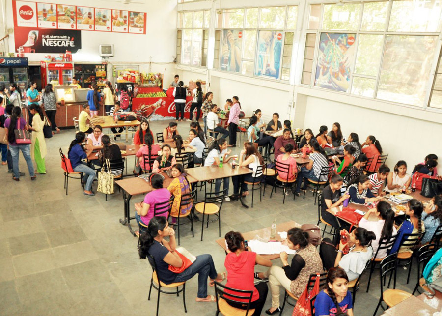 Dev Samaj College For Women, Chandigarh Cafeteria / Mess