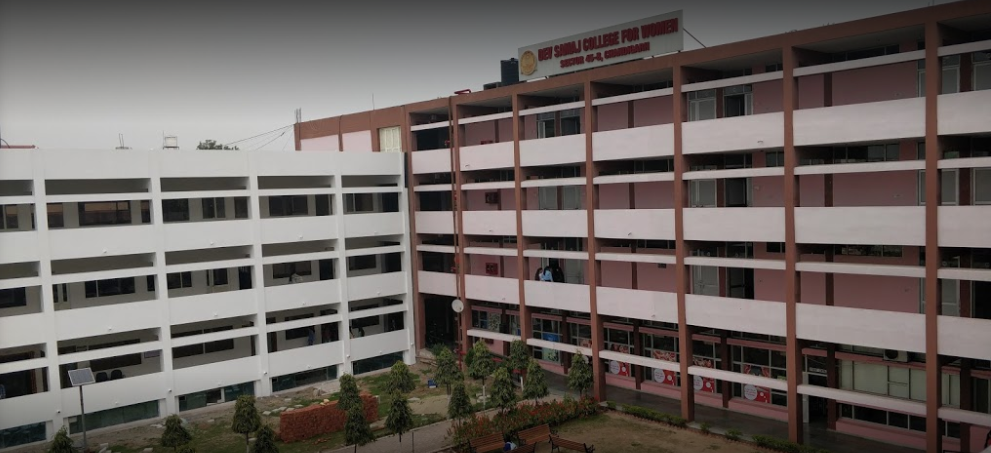 Dev Samaj College For Women, Chandigarh Campus Building