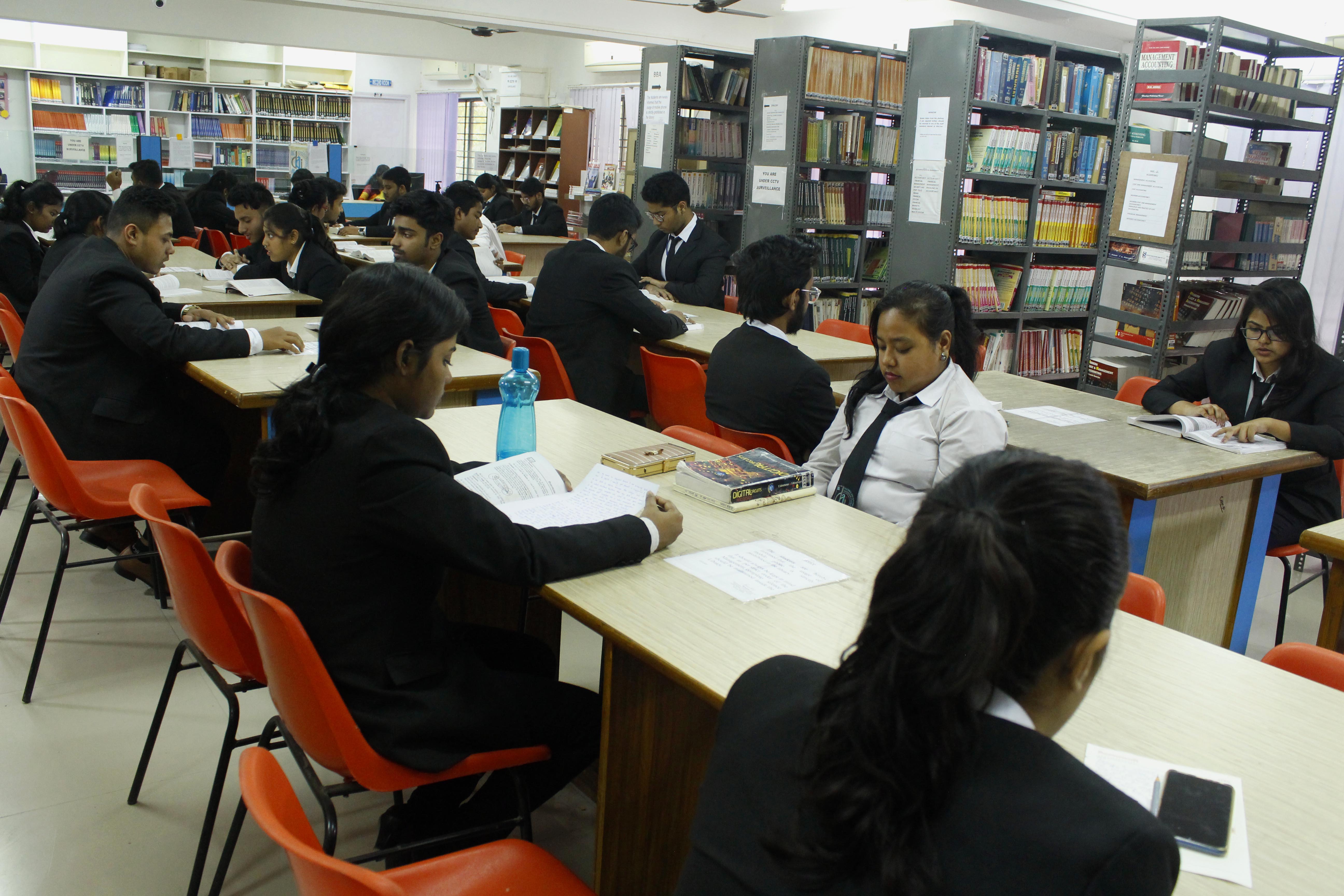DAITM Kolkata Library(1)