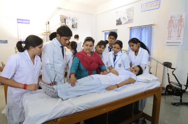 Dolphin PG Institute of Biomedical and Natural Sciences Labs(2)