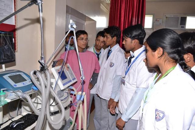 Dolphin PG Institute of Biomedical and Natural Sciences Labs(7)