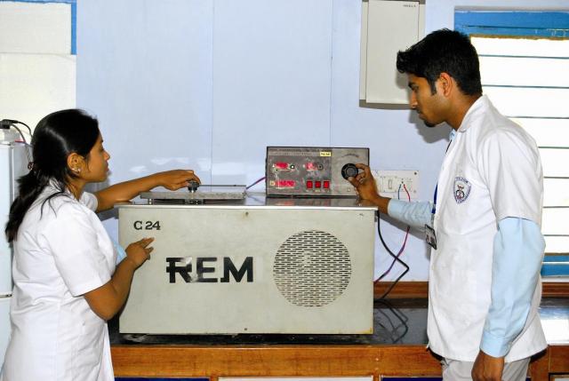 Dolphin PG Institute of Biomedical and Natural Sciences Labs(8)