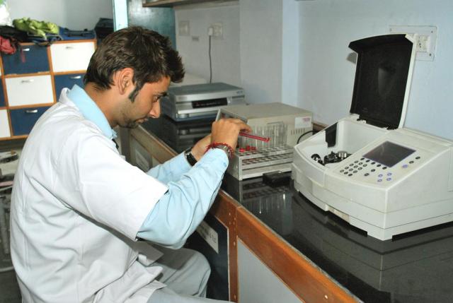 Dolphin PG Institute of Biomedical and Natural Sciences Labs(12)