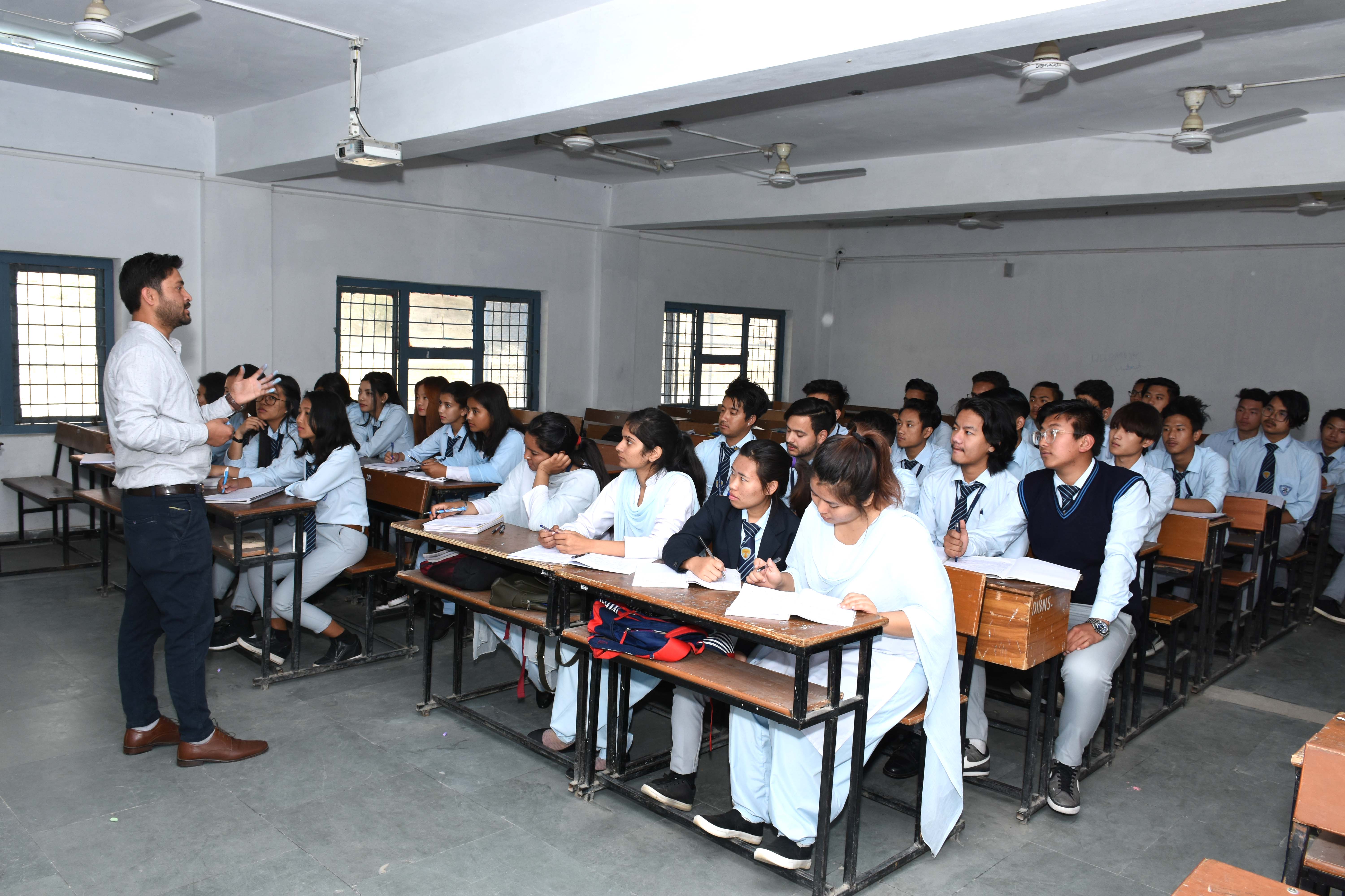 Dolphin PG Institute of Biomedical and Natural Sciences Classroom(2)