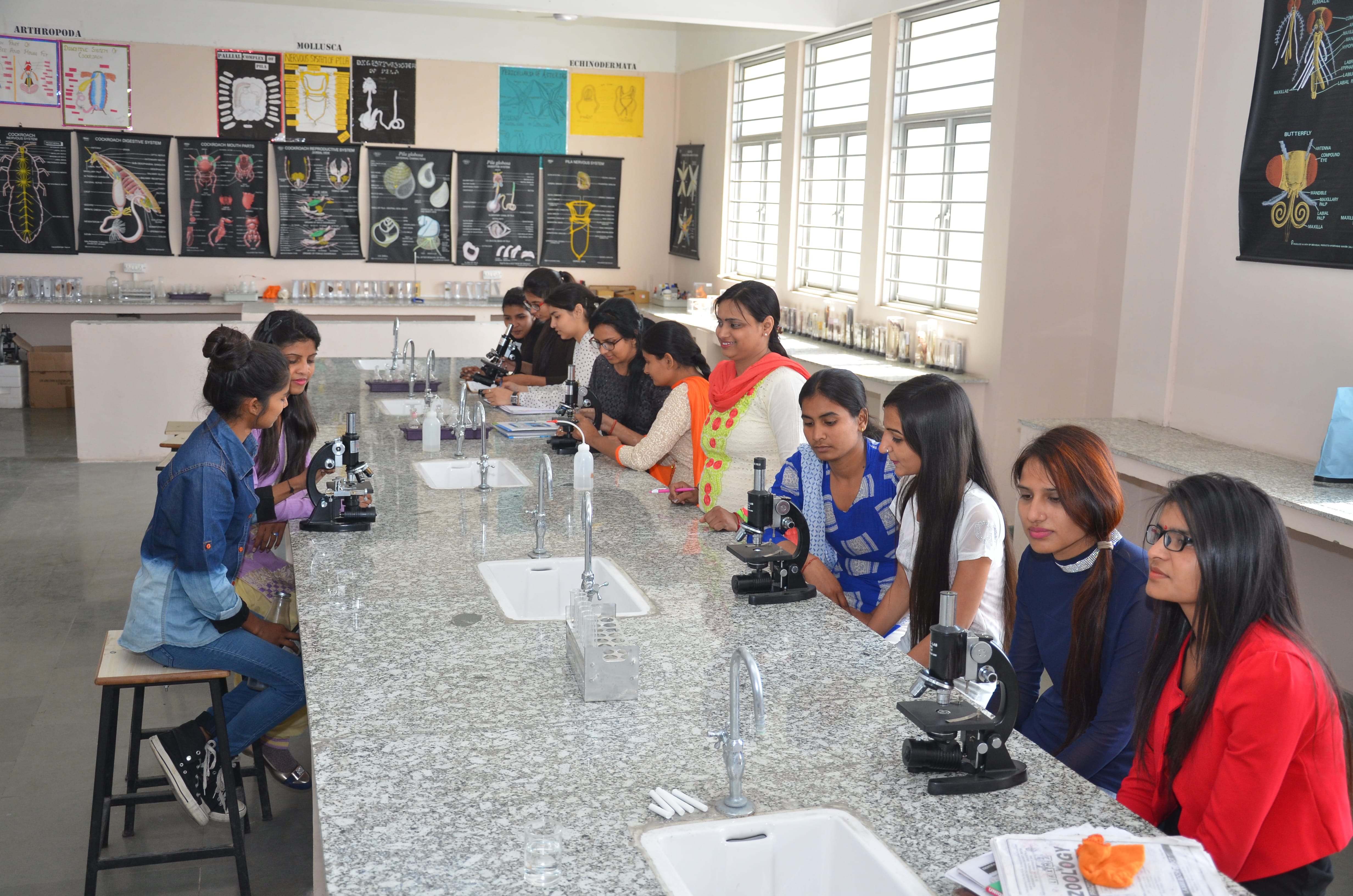 DPG Degree College Labs(1)
