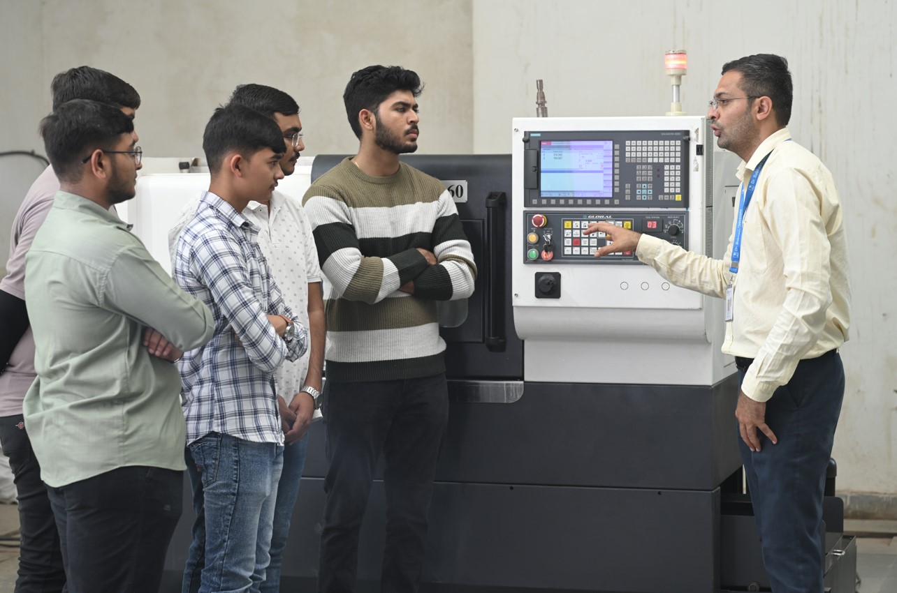 Dr. Subhash University Labs(4)