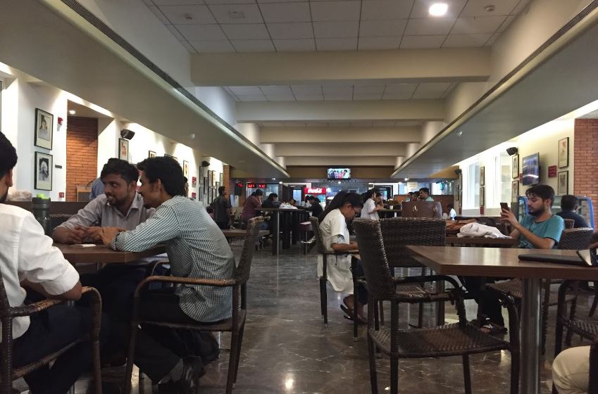 DY Patil Navi Mumbai Cafeteria / Mess