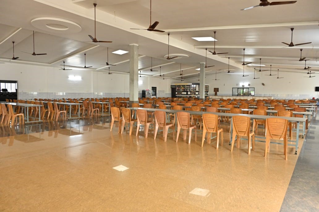 ECR Group of Institutions Classroom(2)