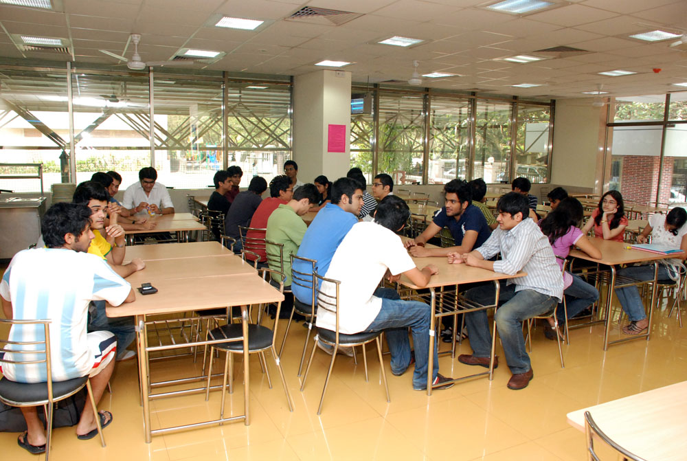 ECR Group of Institutions Cafeteria / Mess(1)