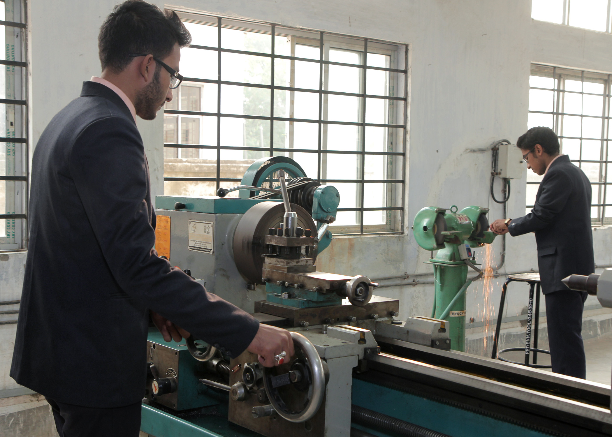 Elitte Institute of Engineering and Management Labs(2)