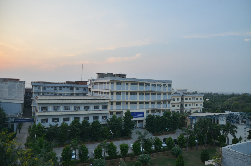 EMPI Business School Campus View