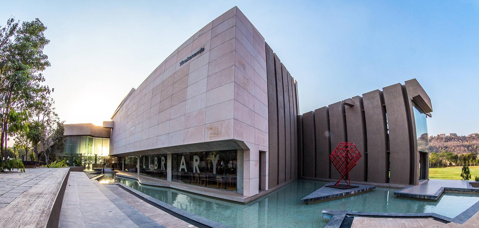 FLAME University Library(2)