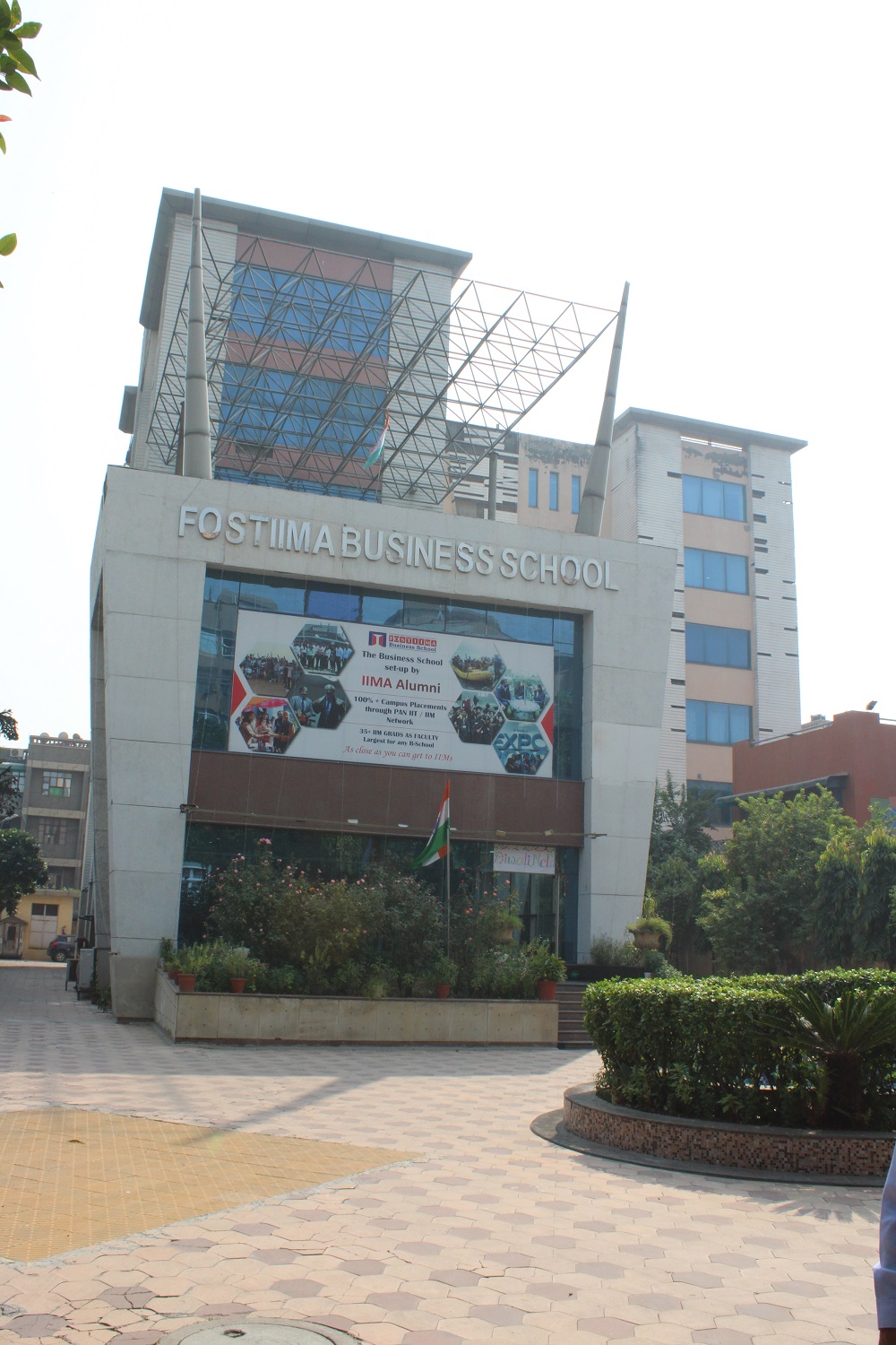 FOSTIIMA Business School Campus Building(3)
