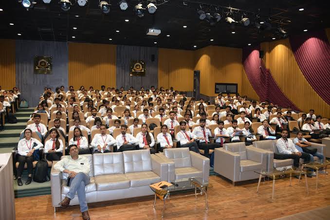GL Bajaj Noida Auditorium(2)