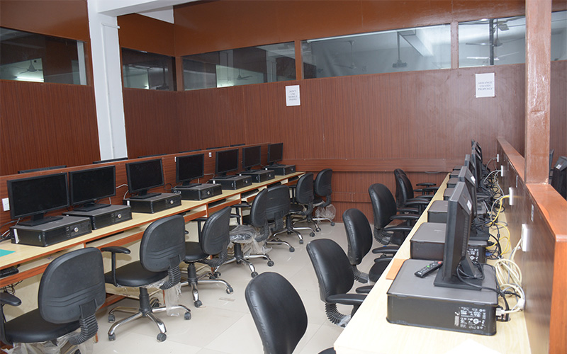 Gandhinagar University Labs(1)