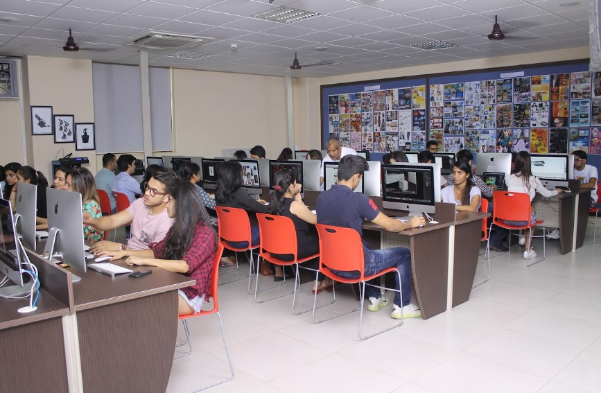 GD Goenka University Labs(2)