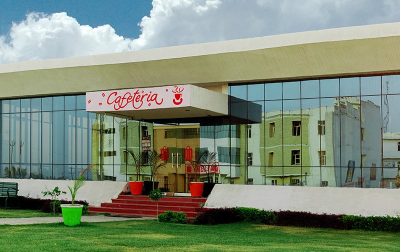 Geeta University Cafeteria / Mess