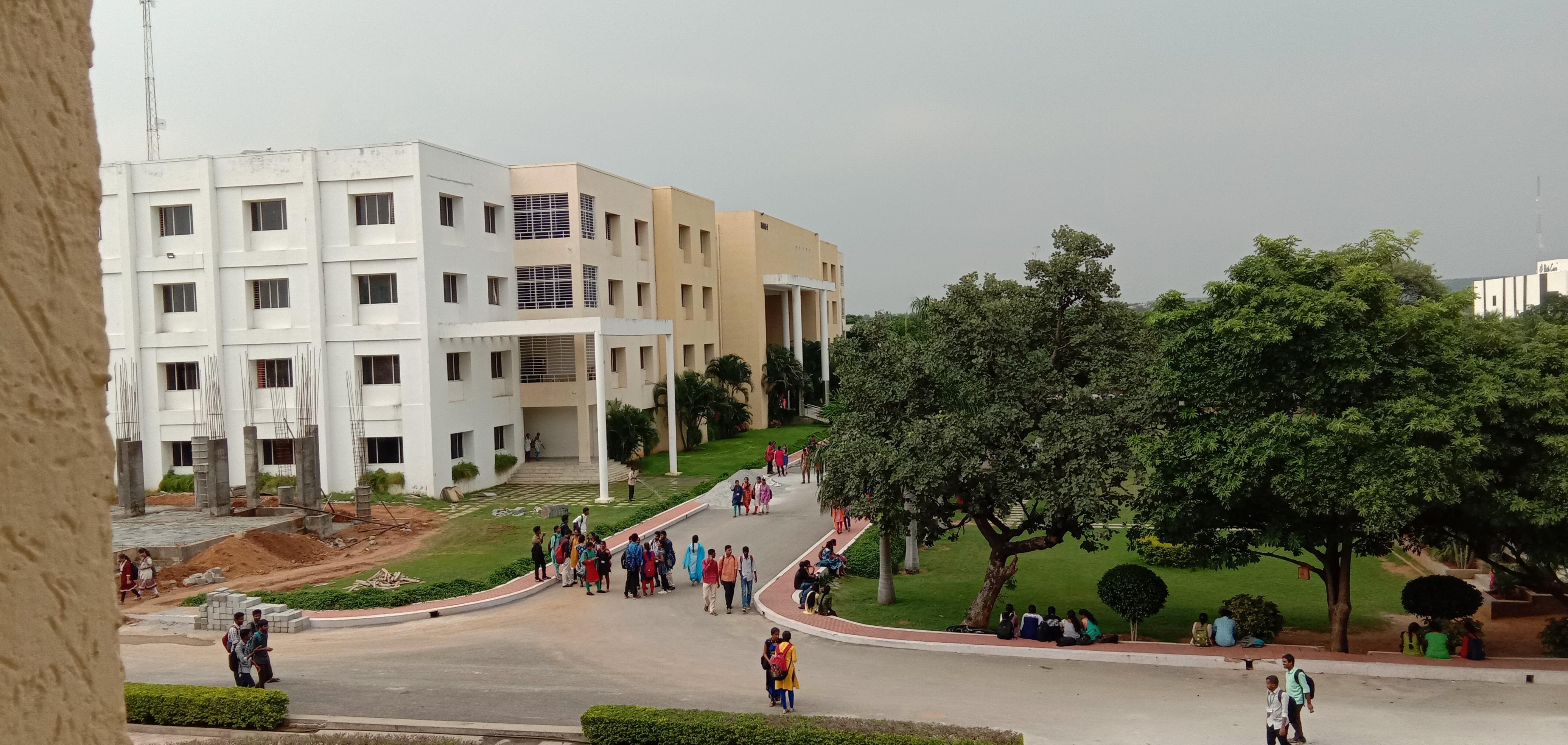 Geethanjali College of Engineering and Technology Campus View(3)