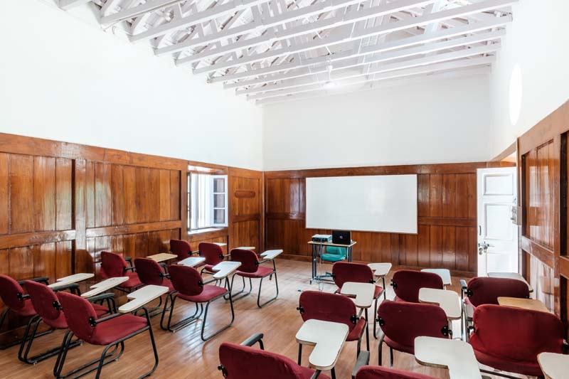 GEMS B-School Classroom(2)