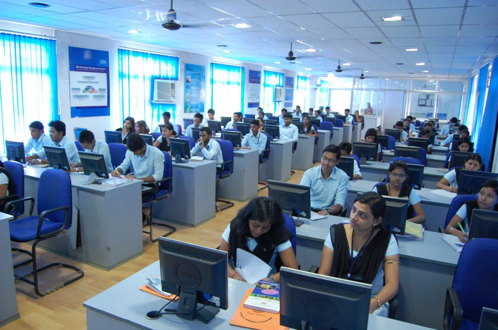 GIET University Labs