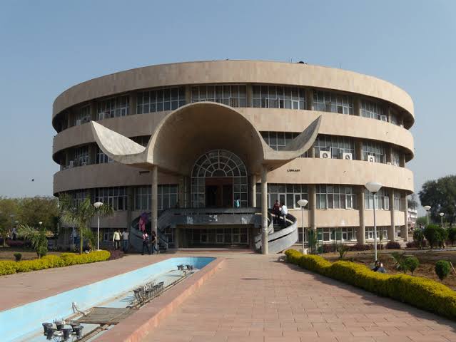 GJUST Campus Building(7)
