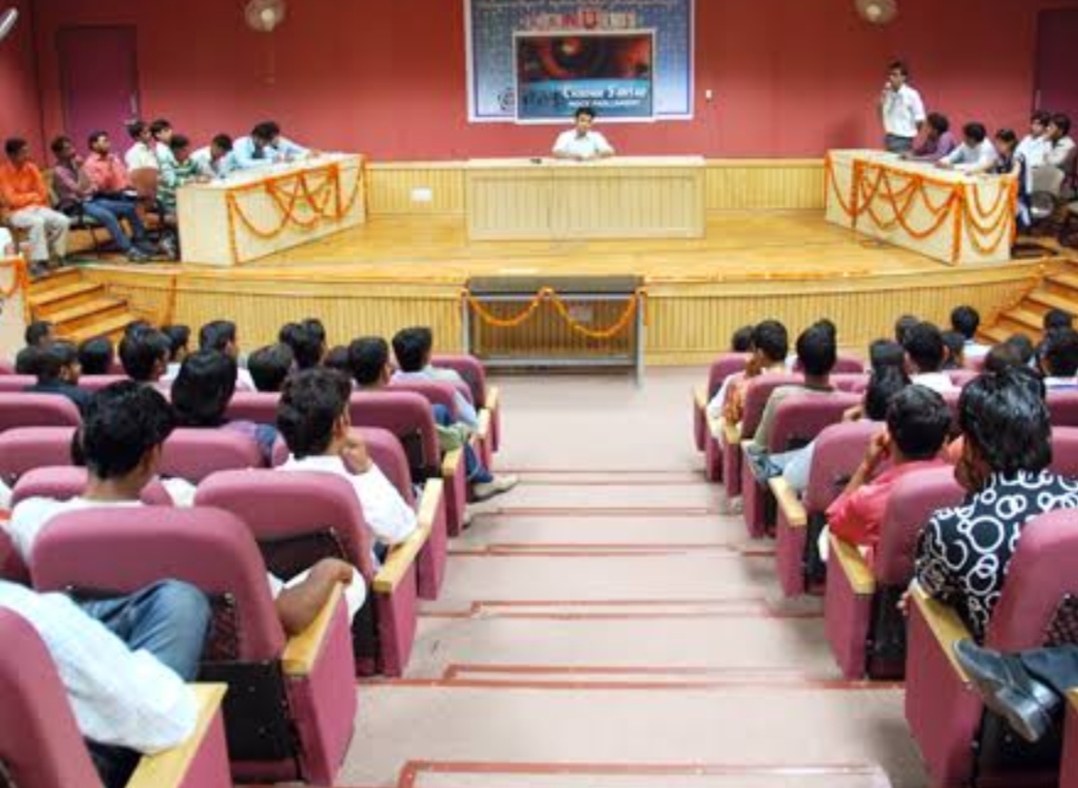 GJUST Auditorium(3)