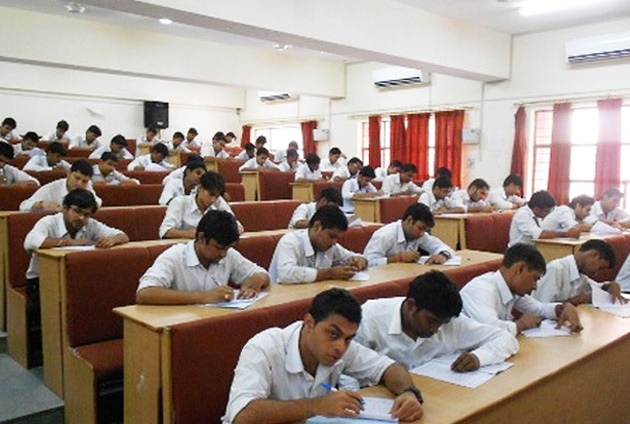 Gurukula Kangri Vishwavidyalaya Classroom(1)