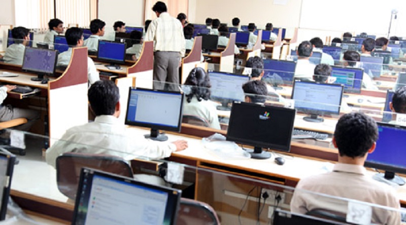 GL Bajaj Group of Institutions Labs(1)