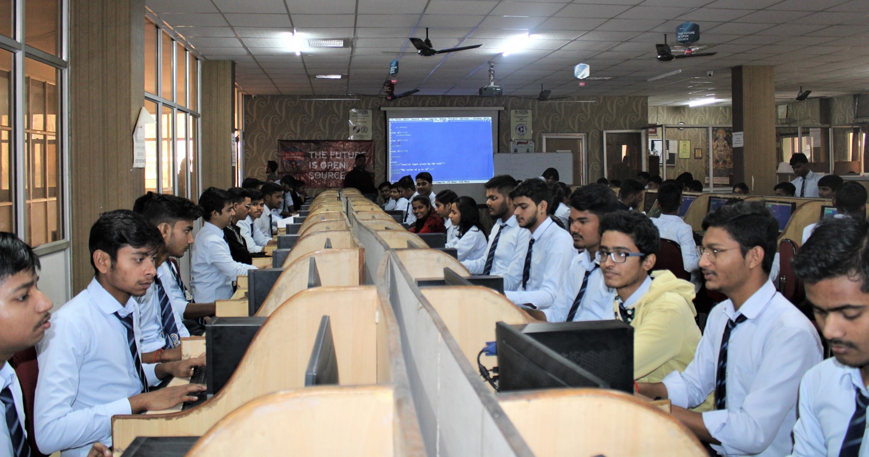 Goel Group of Institutions Labs(1)