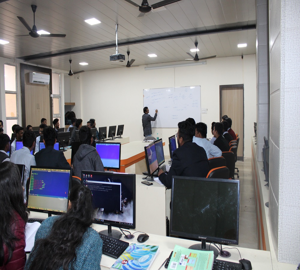 Goel Group of Institutions Labs(3)