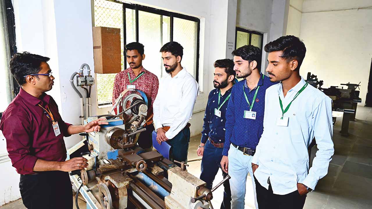 Gokul Global University powered by Sunstone Labs(3)