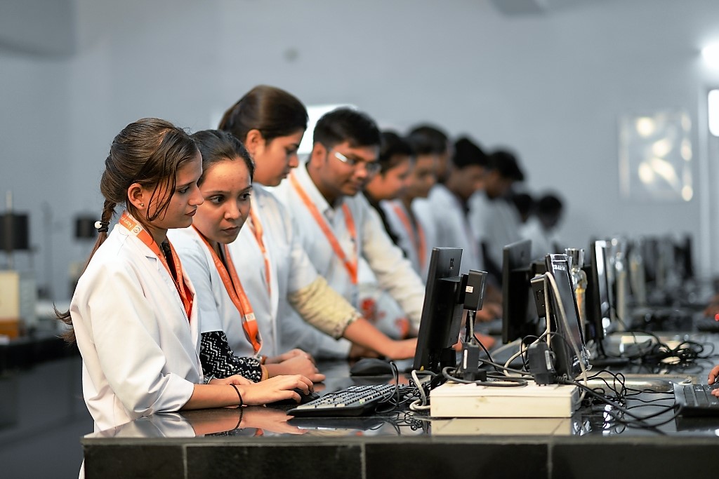 Gopal Narayan Singh University Labs(1)