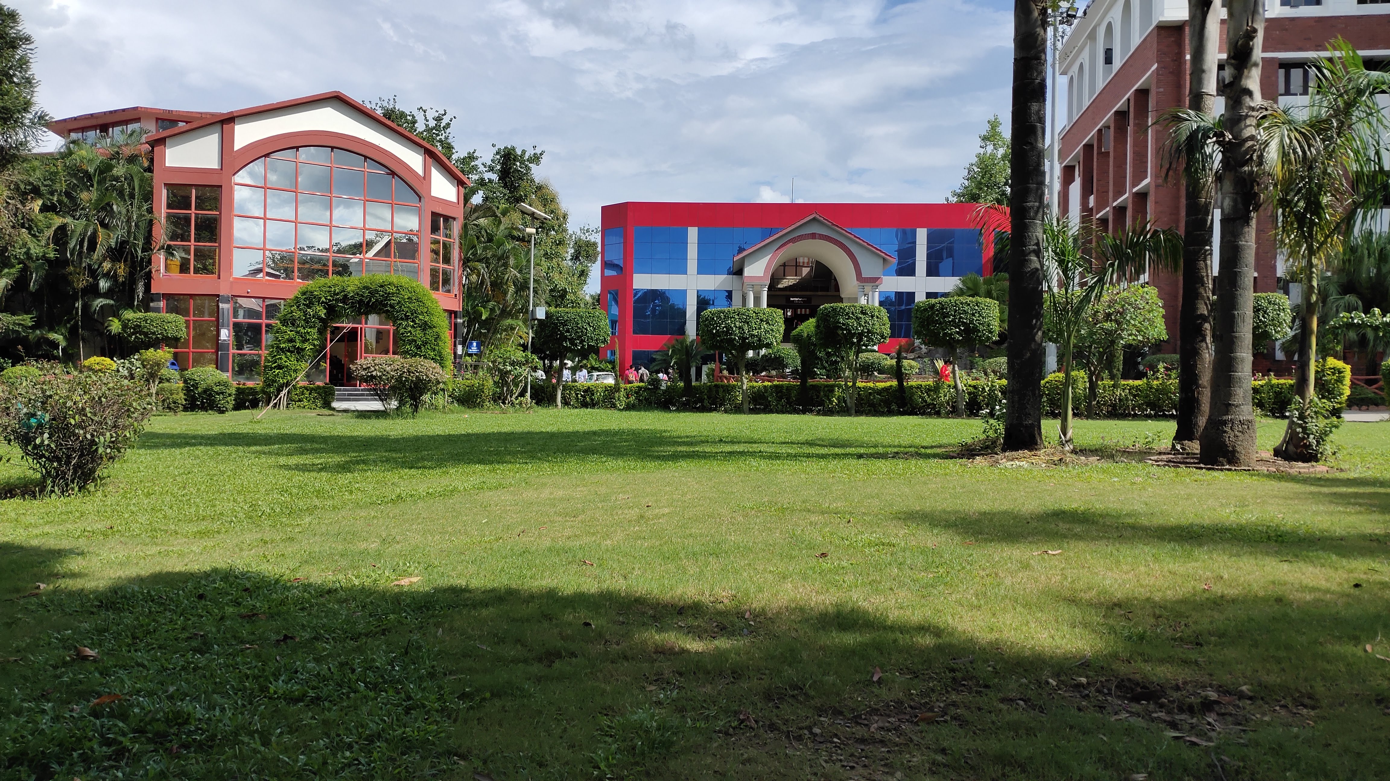Graphic Era University Campus View(1)