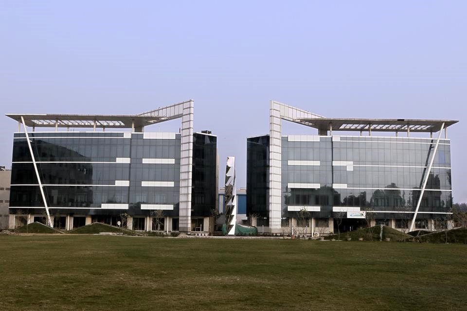 Great Lakes Gurgaon Campus Building(2)