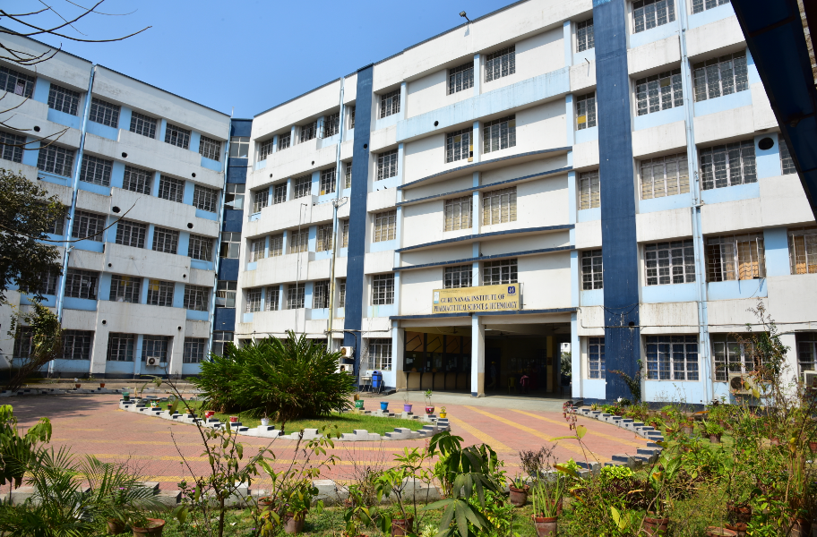 Guru Nanak Institute of Pharmaceutical Science and Technology Campus Building(3)
