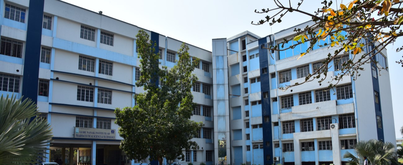 Guru Nanak Institute of Pharmaceutical Science and Technology Campus Building(4)
