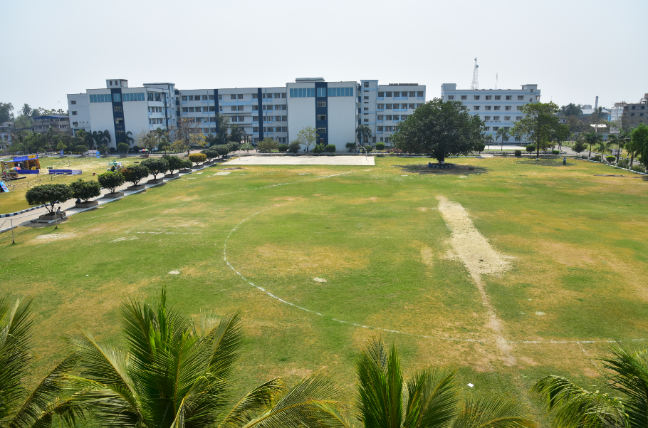 Guru Nanak Institute of Pharmaceutical Science and Technology Campus View(1)