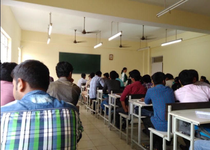 Guru Nanak Institute of Pharmaceutical Science and Technology Classroom(2)