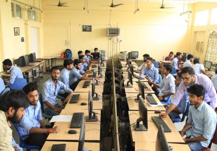 Guru Nanak Institute of Technology - GNIT Labs(2)