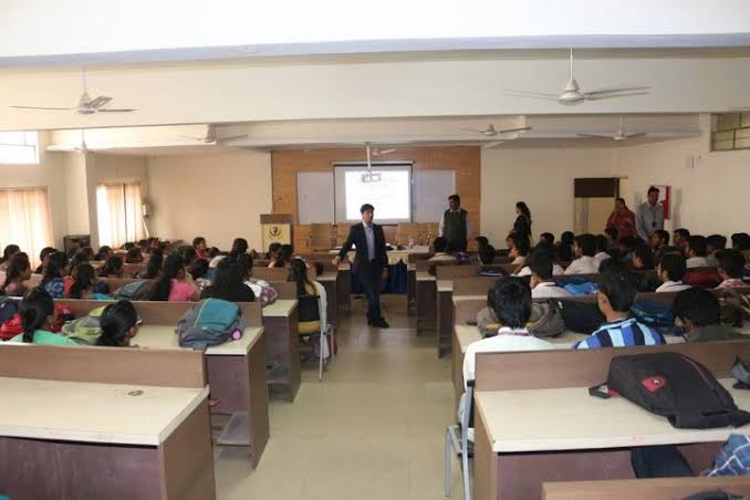 Guru Nanak Institutions Technical Campus Classroom(1)