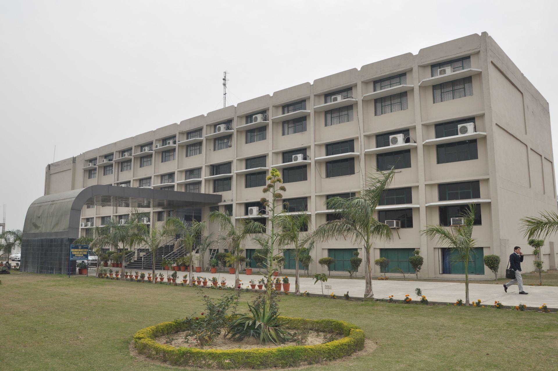 Guru Nanak Khalsa Institute of Technology and Management Campus Building(2)